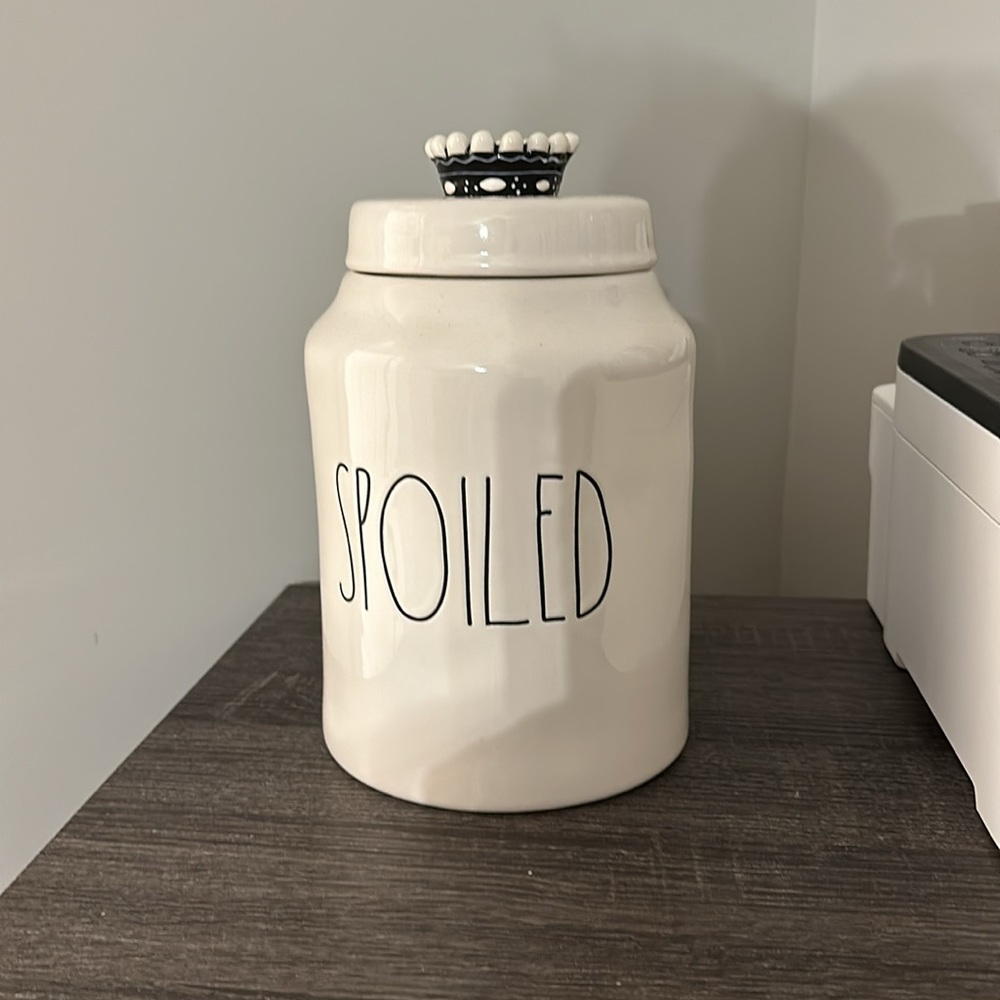 Rae Dunn canister